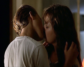 Michelle Williams, Chloe Sevigny – If These Walls Could Talk 2 (2000)