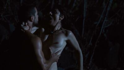 Laura Ramos, Christiane Tricerri, Karine Carvalho, Fabiana Pirro – Sangue Azul (2014)