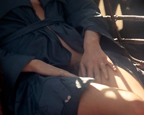 Sylvia Kristel – Emmanuelle (1974)