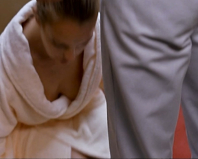 Carole Bouquet, Barbara Kelsch – Embrassez qui vous voudrez (2002)