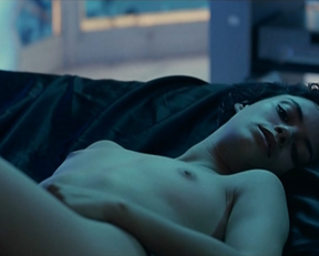 Berenice Bejo – 24 heures de la vie d’une femme (2002)