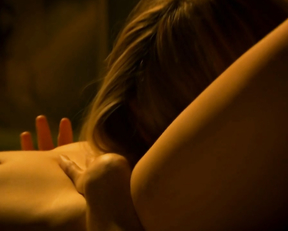 Alana Hood, Anna Skellern, Natasha O’Keeffe, Carlotta Morelli – Lip Service s02e03 (2012)