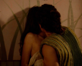 Sibylla Deen, Kylie Bunbury – Tut s01e01 (2015)