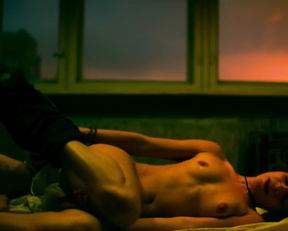 Agniya Kuznetsova nude – Da i Da (2014)