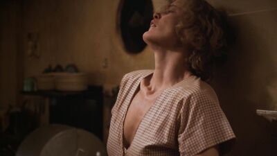 Jessica Lange nude – The Postman Always Rings Twice (1981)