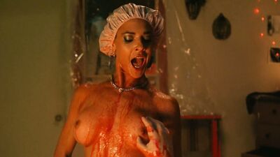 Michelle Bauer – Hollywood Chainsaw Hookers (1988)