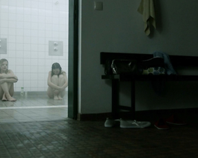 Jella Haase, Paula Beer – 4 Konige (2015)