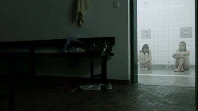 Jella Haase, Paula Beer – 4 Konige (2015)