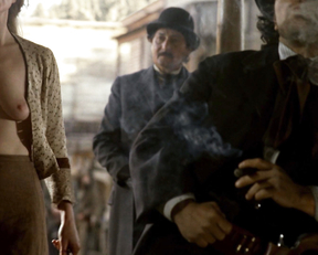 Paula Malcomson, Ashleigh Kizer – Deadwood s03e11 (2006)