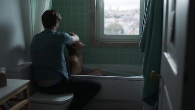 Luise Heyer nude – Fado (2016)
