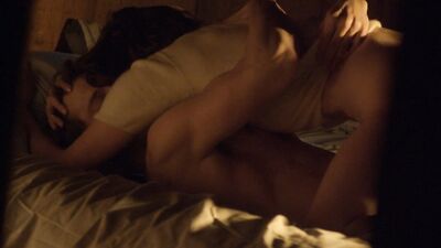 Antje Traue nackt – Der Fall Barschel (2015)