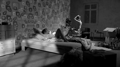 Luise Heyer nude – Harte (2015)