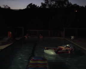 Josephine Decker, Jennymarie Jemison – Loves Her Gun (2014)