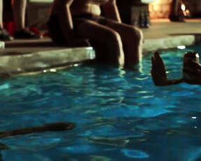 Josephine Decker, Jennymarie Jemison – Loves Her Gun (2014)