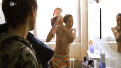 Katrin Hess, Liv Lisa Fries – Romeos (2011)