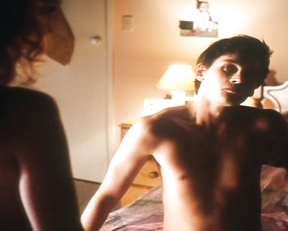 Raelee Hill nude – Hotel de Love (1996)