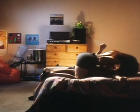 Raelee Hill nude – Hotel de Love (1996)