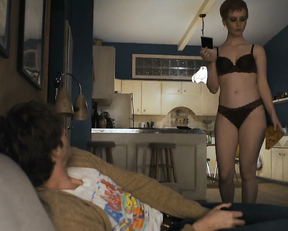 India Menuez, Grace Van Patten, etc - Under the Silver Lake (2018)