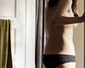 Lina Esco naked – Flaked s01e01 (2016)