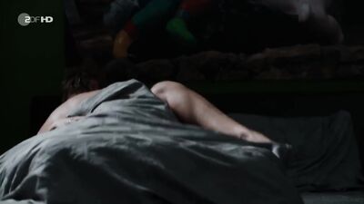 Valerie Niehaus nude - Uberleben an der Scheidungsfront (2015)