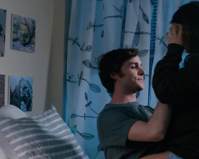 Victoria Justice nude – Naomi and Ely’s No Kiss List (2015)