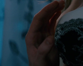 Victoria Justice nude – Naomi and Ely’s No Kiss List (2015)