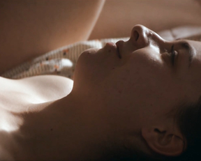 Iulia Alexandra Dinu nude - Un Pas in Urma Serafimilor (2017)