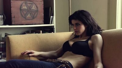 Alexandra Daddario topless – Texas Chainsaw (2013)