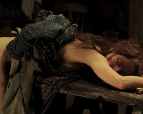 Melora Walters, Taryn Manning, Jen Apgar, Katherine Durio – Cold Mountain (2003)