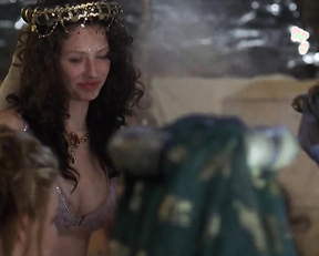 Katherine Heigl nude – Prince Valiant (1997)