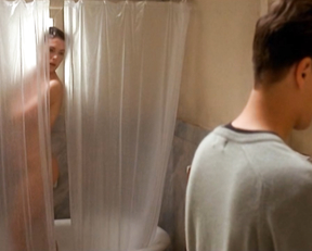 Lara Flynn Boyle, Katherine Kousi – Threesome (1994)