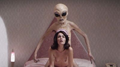 Sara Rivero nude - Lo siento mi amor (2018)