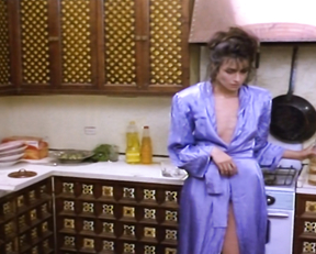 Amparo Munoz, Yolanda Rios, Mavi Fernandez - Delirios de amor (1986)