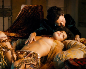 Anna Azarova nude – Golfstrim pod Aysbergom (2012)