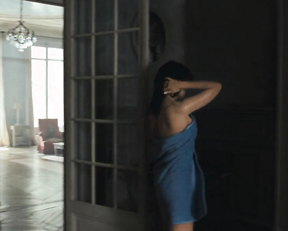 Anastasiya Zavorotnyuk nude – Kod apokalipsisa (2007)