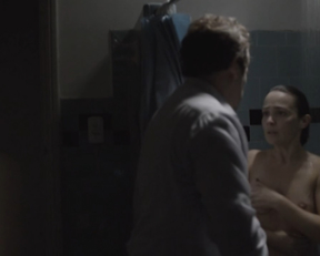 Gabriela Duarte nude – Ninguem Ama Ninguem… Por Mais de Dois Anos (2015)