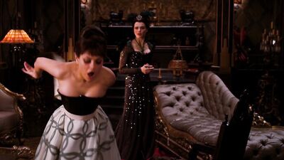 Mila Kunis – Oz the Great and Powerful (2013)