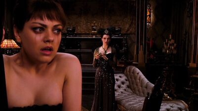 Mila Kunis – Oz the Great and Powerful (2013)