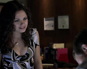 Mila Kunis sexy – American Psycho 2 (2002)