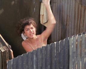 Elizabeth Pena nude – La Bamba (1987)