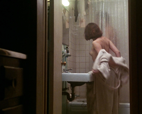 Elizabeth Pena nude – Jacob’s Ladder (1990)