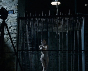 Katerina Janeckova nude – Labyrint s01e05-06 (2015)