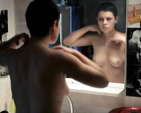 Tatiana Becquet Genel nude – Je (2012)
