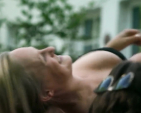 Julie Stark, Anna Hilgedieck - Stella (2013)