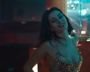 Marie-Ange Casta, Sara Cardinaletti, Sara Serraiocco - Lo spietato (2019)