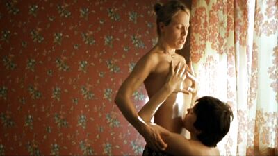 Anneke Kim Sarnau nackt – Fremde Haut (2005)