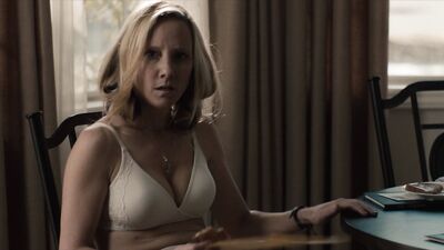 Emily Blunt, Anne Heche – Arthur Newman (2012)