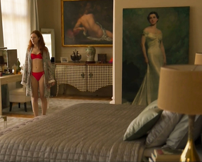 Roxane Duran, Julia Stiles, Lena Olin - Riviera s02e01e04e05 (2019)