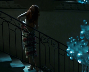 Roxane Duran, Julia Stiles, Lena Olin - Riviera s02e01e04e05 (2019)