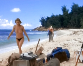 Amanda Donohoe naked - Castaway (1986)